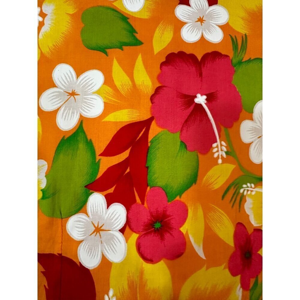 Baik Baik Honolulu Size Medium Hawaiian Shirt Bright Colors Floral Hibiscus - Picture 4 of 4